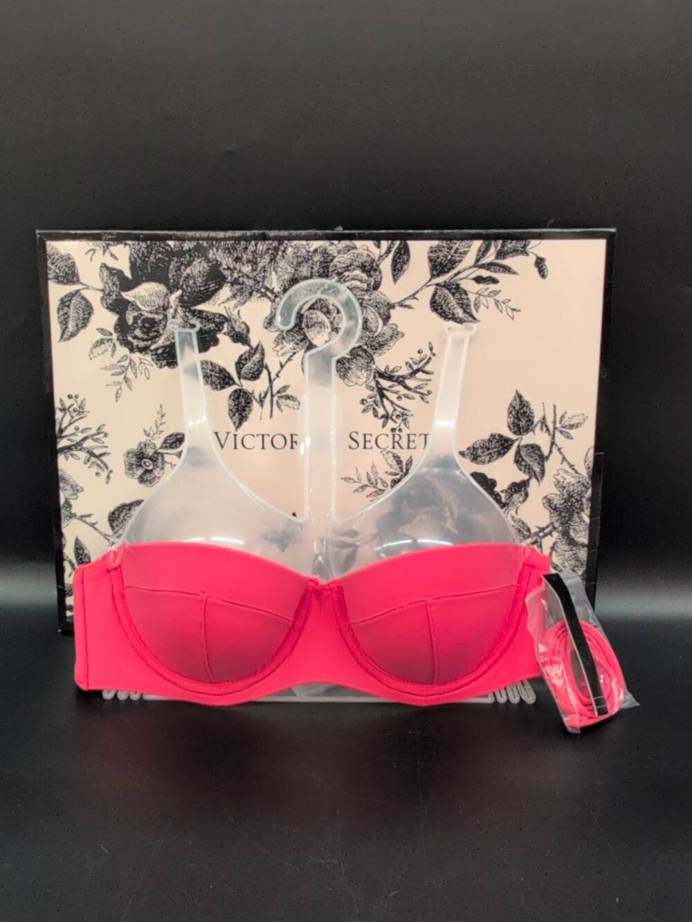 Victoria’s Secret Swim Essential Uplift Strapless Bikini Top Pink 34B NWT